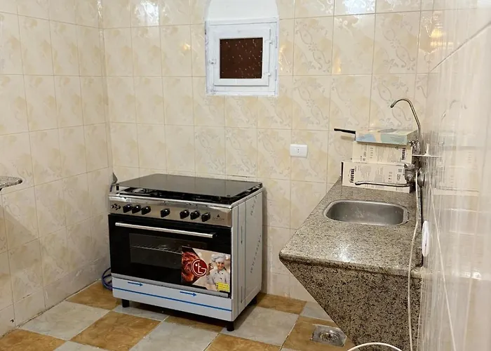 Sheikh Gohar Apartment
