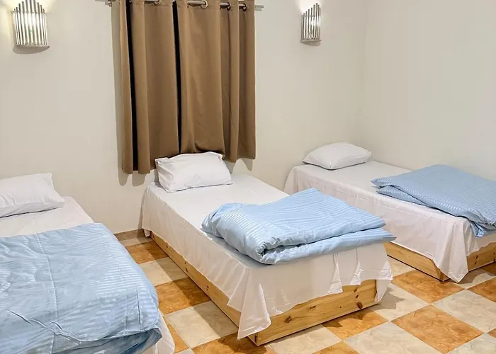 Sheikh Gohar Apartment *